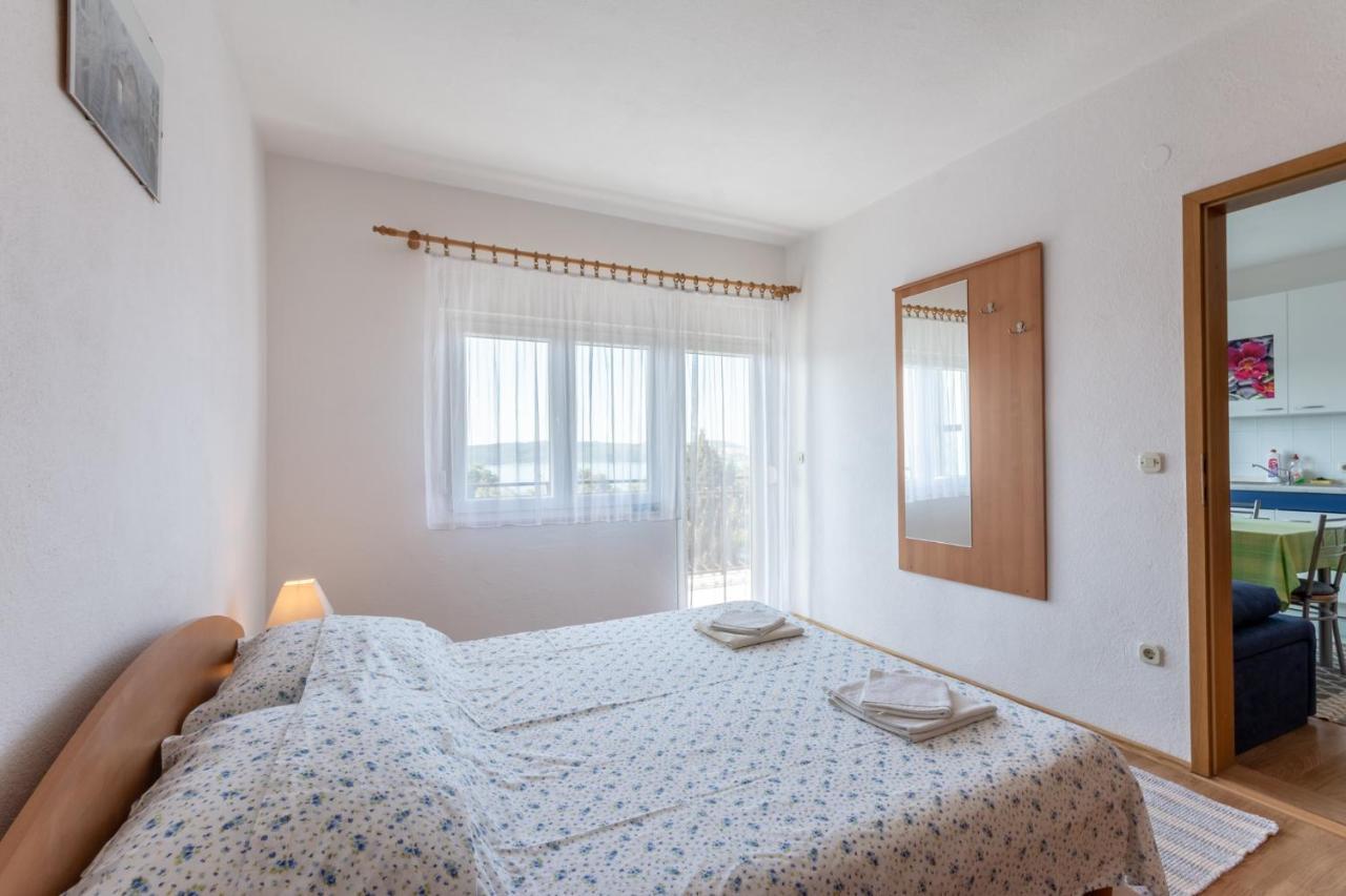Apartments Mimi Trogir Eksteriør bilde